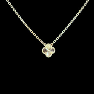 Elegant Gold Fluted Clover Pendant Necklace