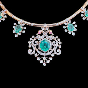 Graceful Emerald & Diamond Floral Gold Necklace
