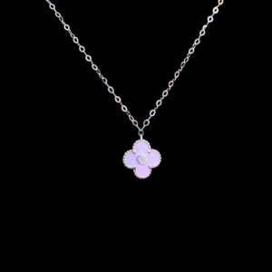 Elegant Mother-of-Pearl Clover Pendant Chain