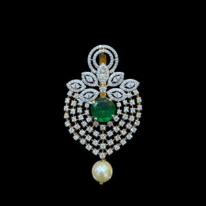 Elegant Emerald & Diamond Pearl Pendant
