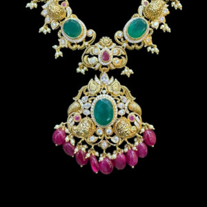 Regal Emerald Antique Gold Necklace