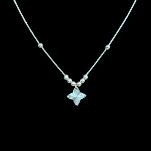 Graceful Gold Four-Petal Floral Pendant Chain