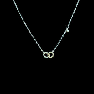Elegant Gold Interlocking Hexagon Chain