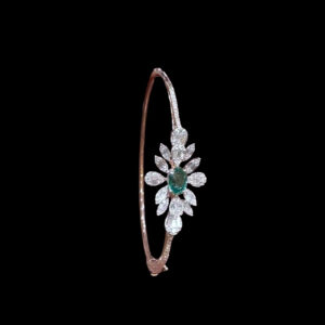 Graceful Emerald & Diamond Floral Bracelet
