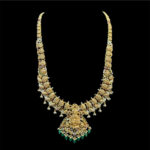 Ornate Lakshmi Mango Leaf Gold Necklace